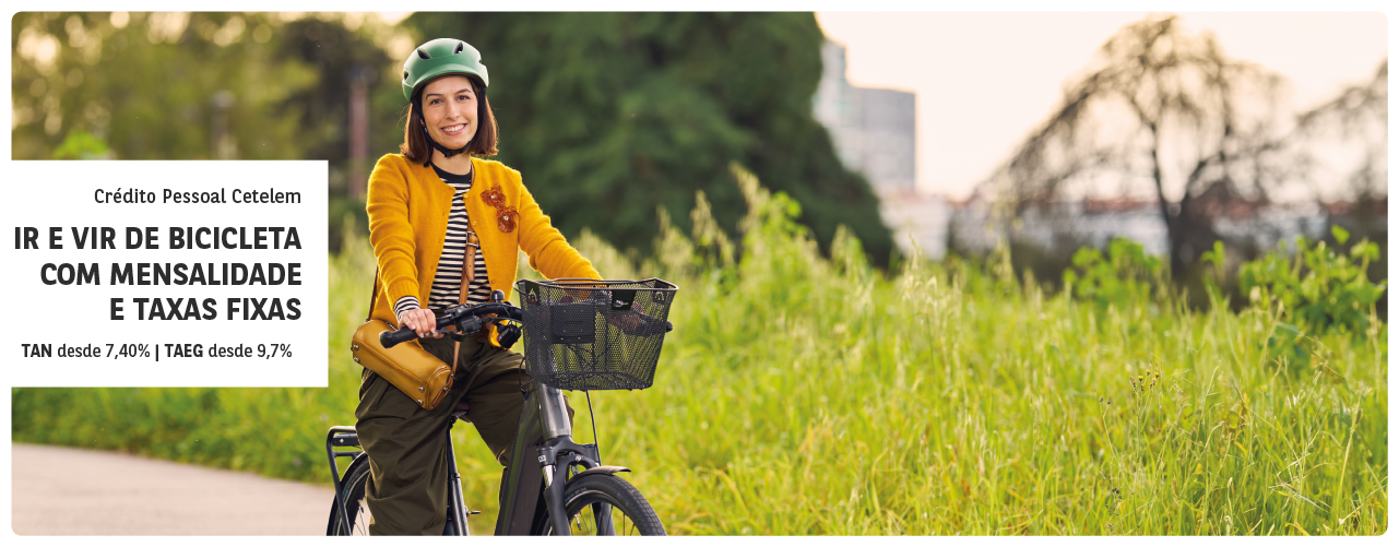 Crédito mobilidade suave: mulher andar de bicicletas elétricas